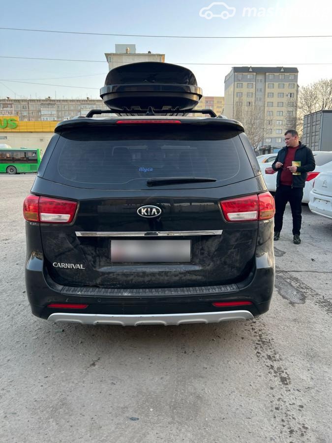 Kia Carnival III фото номер 2