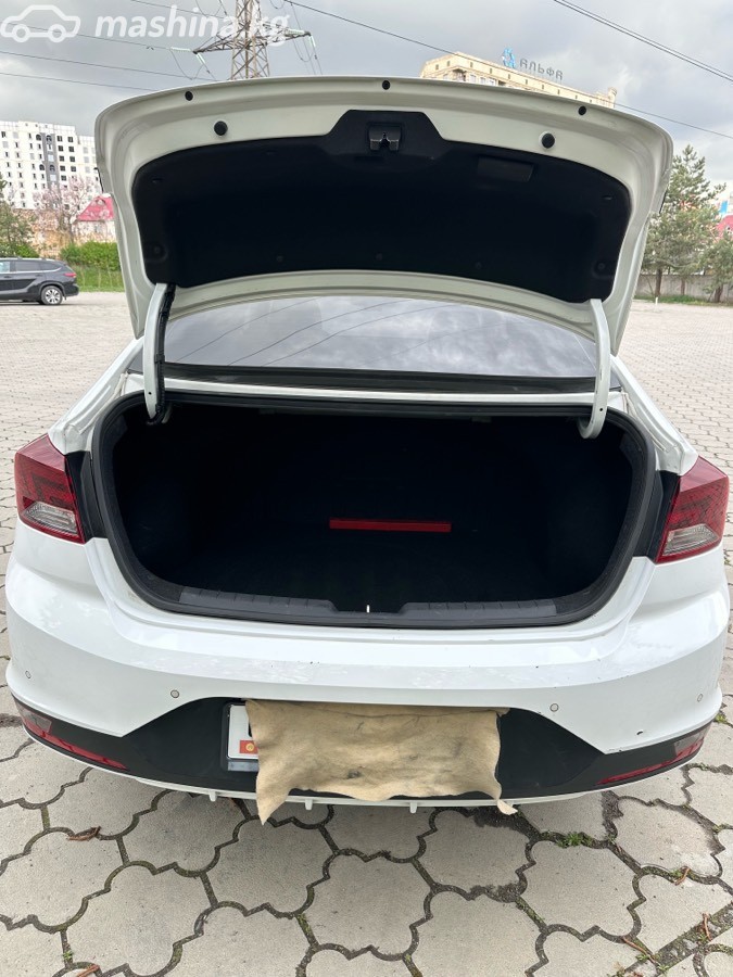 Hyundai Avante VI Рестайлинг фото номер 5