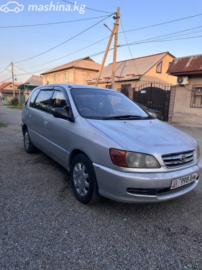 Toyota Ipsum I (M10) фото номер 1