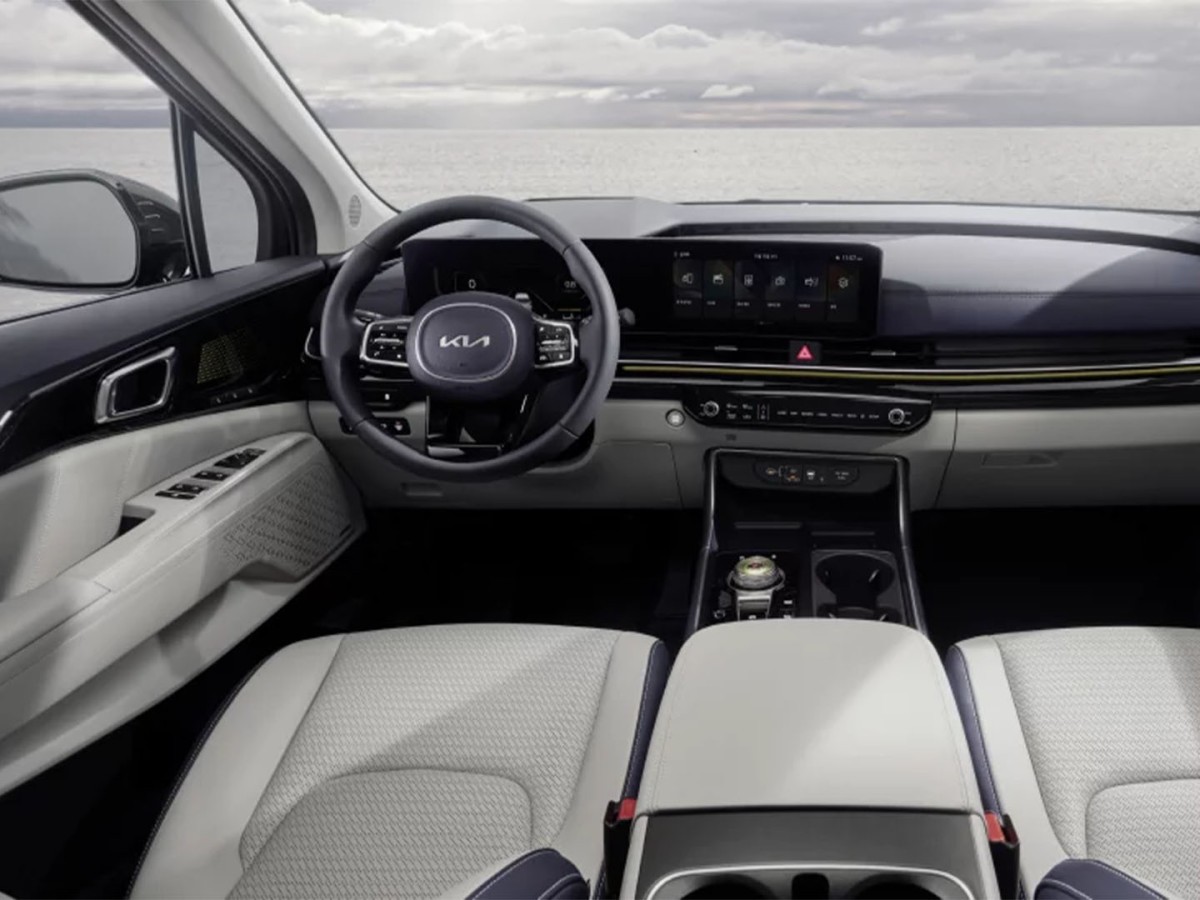 Kia Carnival IV
