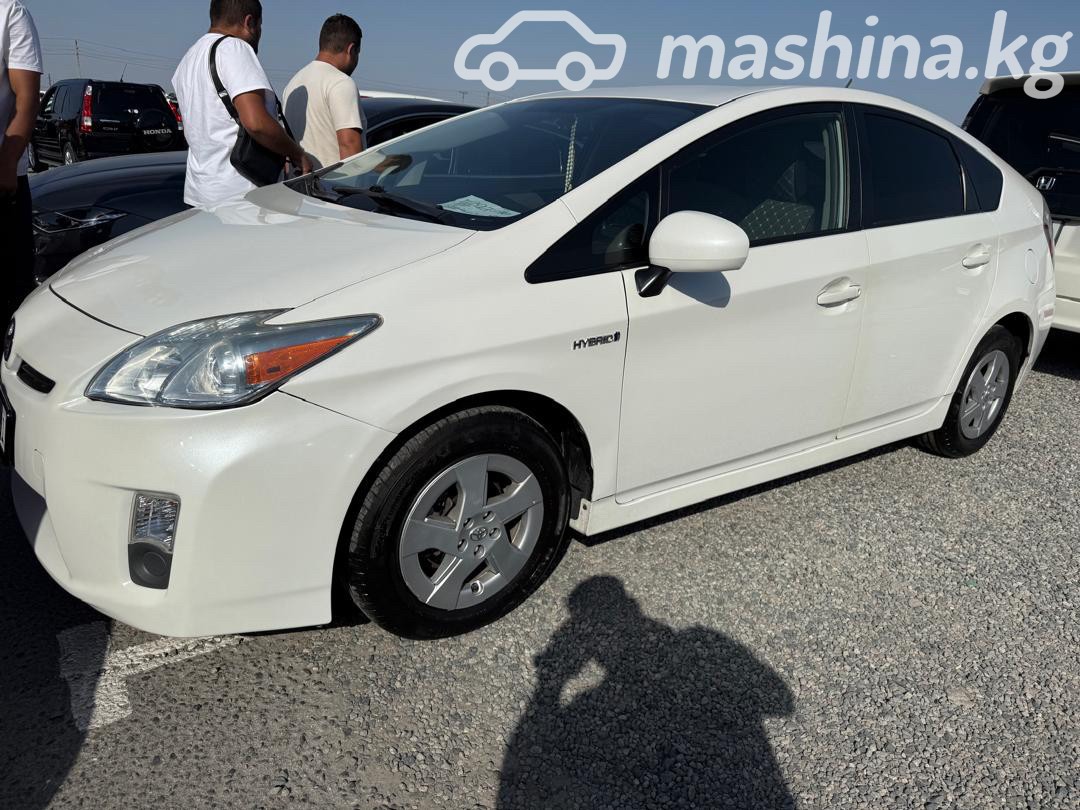 Toyota Prius III Рестайлинг (XW30)