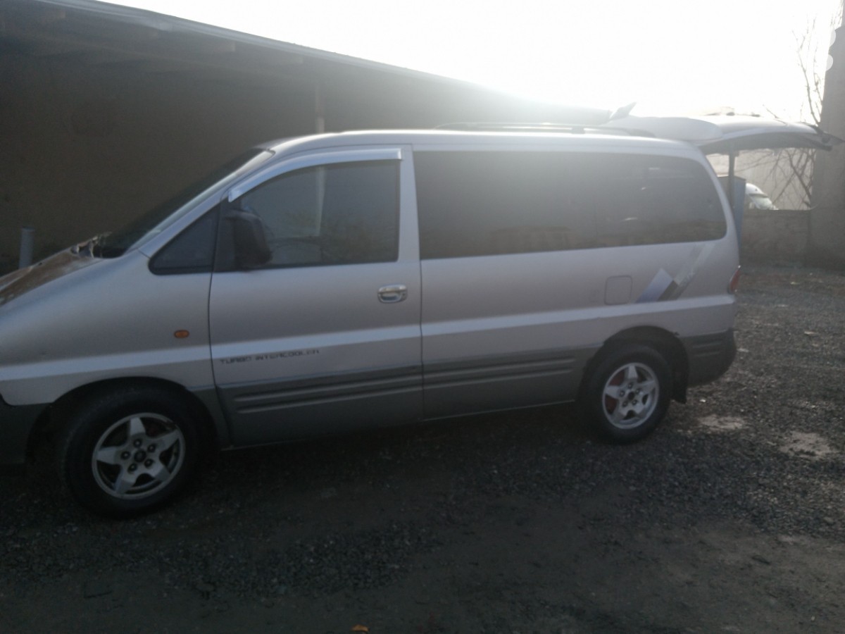 Hyundai Starex (H-1) I фото номер 4