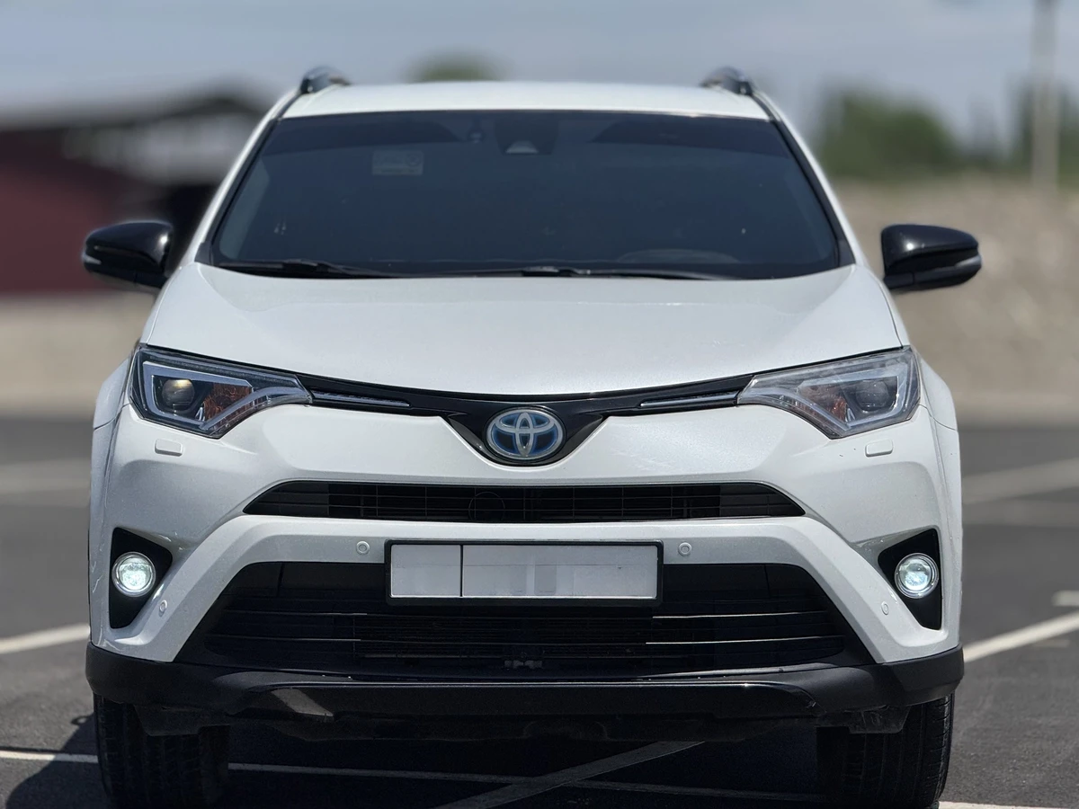 Продажа Toyota RAV4 IV (XA40) Рестайлинг 2018 фото номер 2