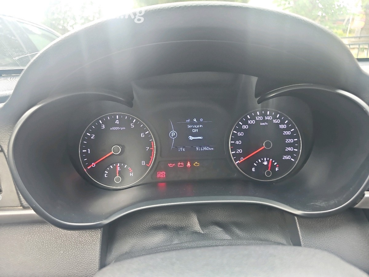 Kia K5 II фото номер 7
