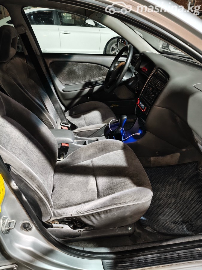 Toyota Avensis I Рестайлинг миниатюра 5