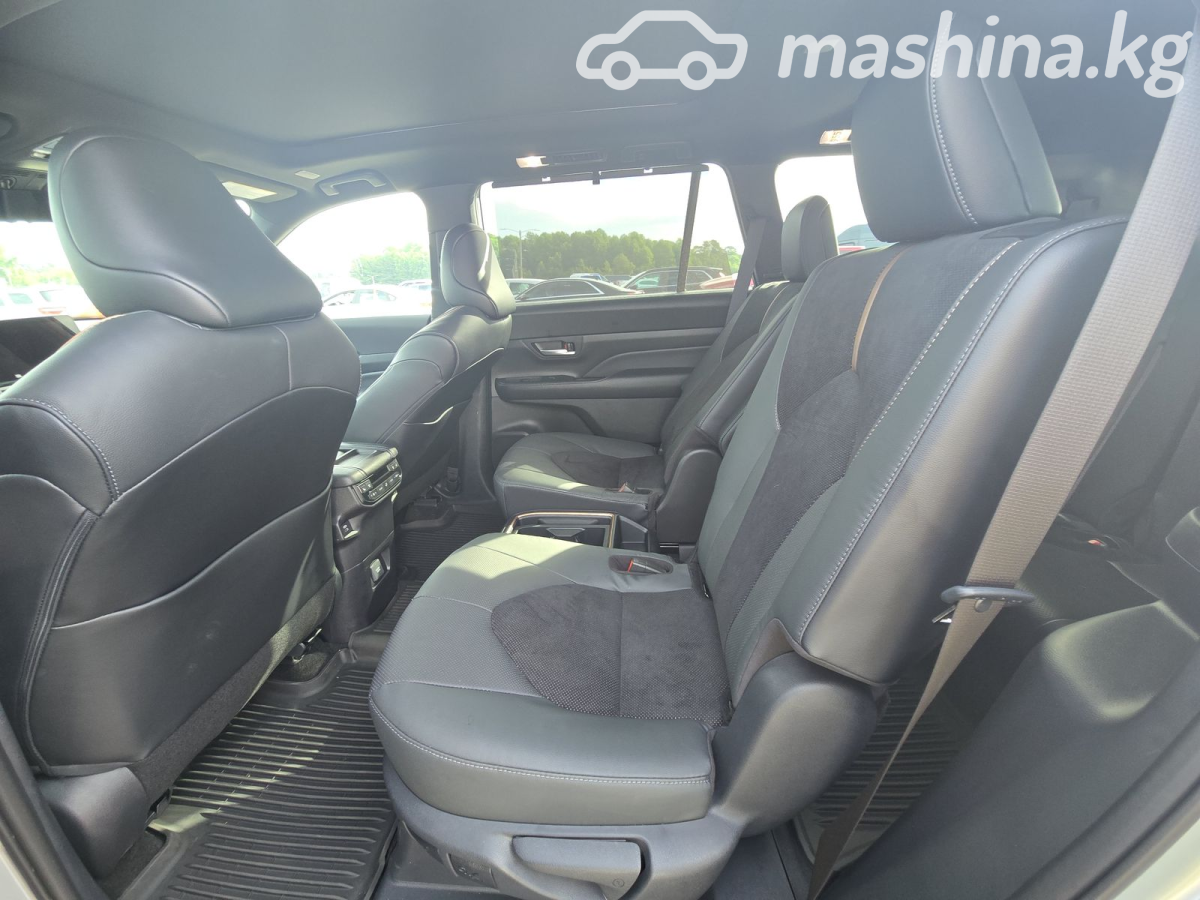 Toyota Grand Highlander фото номер 9