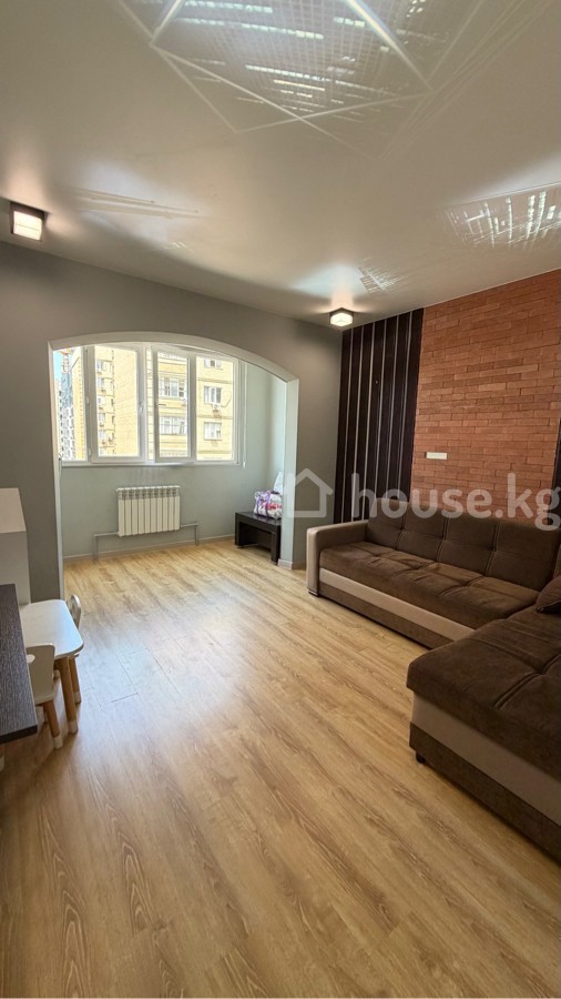 2-комн. кв., 67 м2 фото номер 1