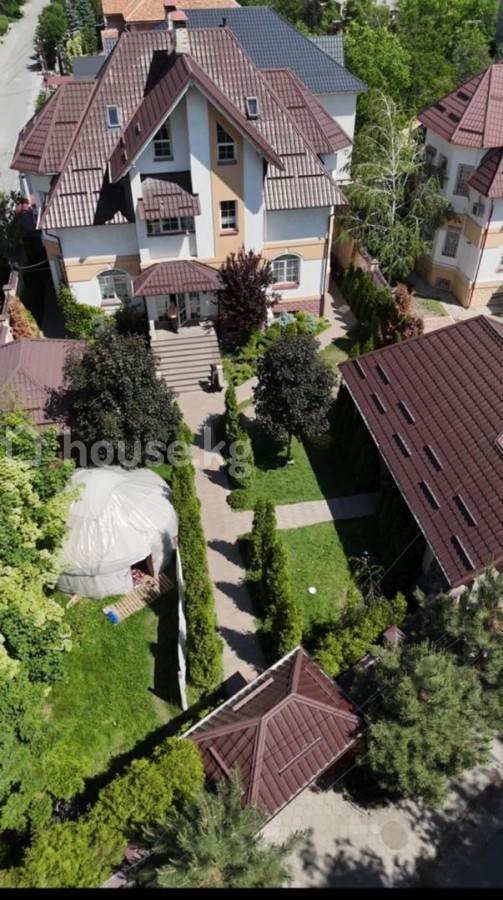 Дом, 6 и более комнат, 435 м2