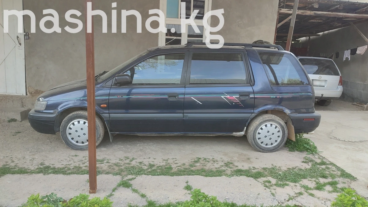 Продажа Mitsubishi Space Wagon II 1995 фото номер 2
