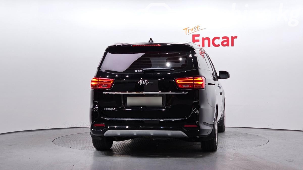 Kia Carnival III фото номер 4