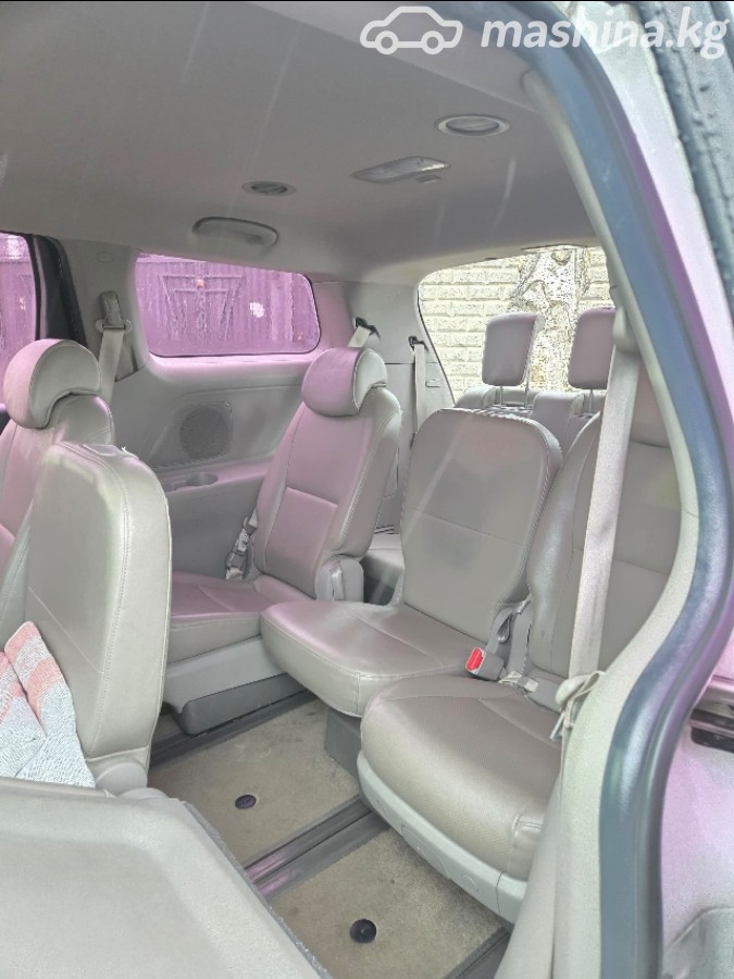 Kia Carnival III фото номер 10