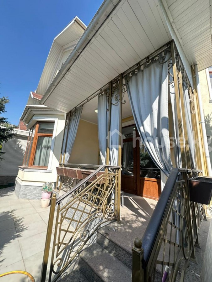 Дом, 5-комн., 205 м2 фото номер 2
