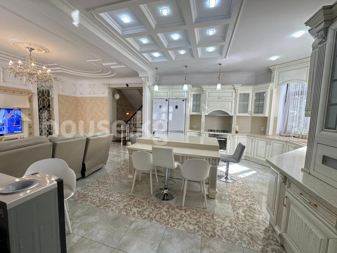 Дом, 5-комн., 205 м2 фото номер 7