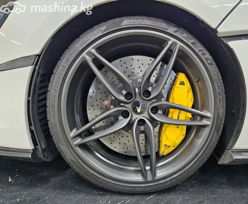 McLaren 570S