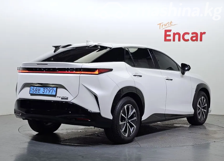 Lexus RZ фото номер 2