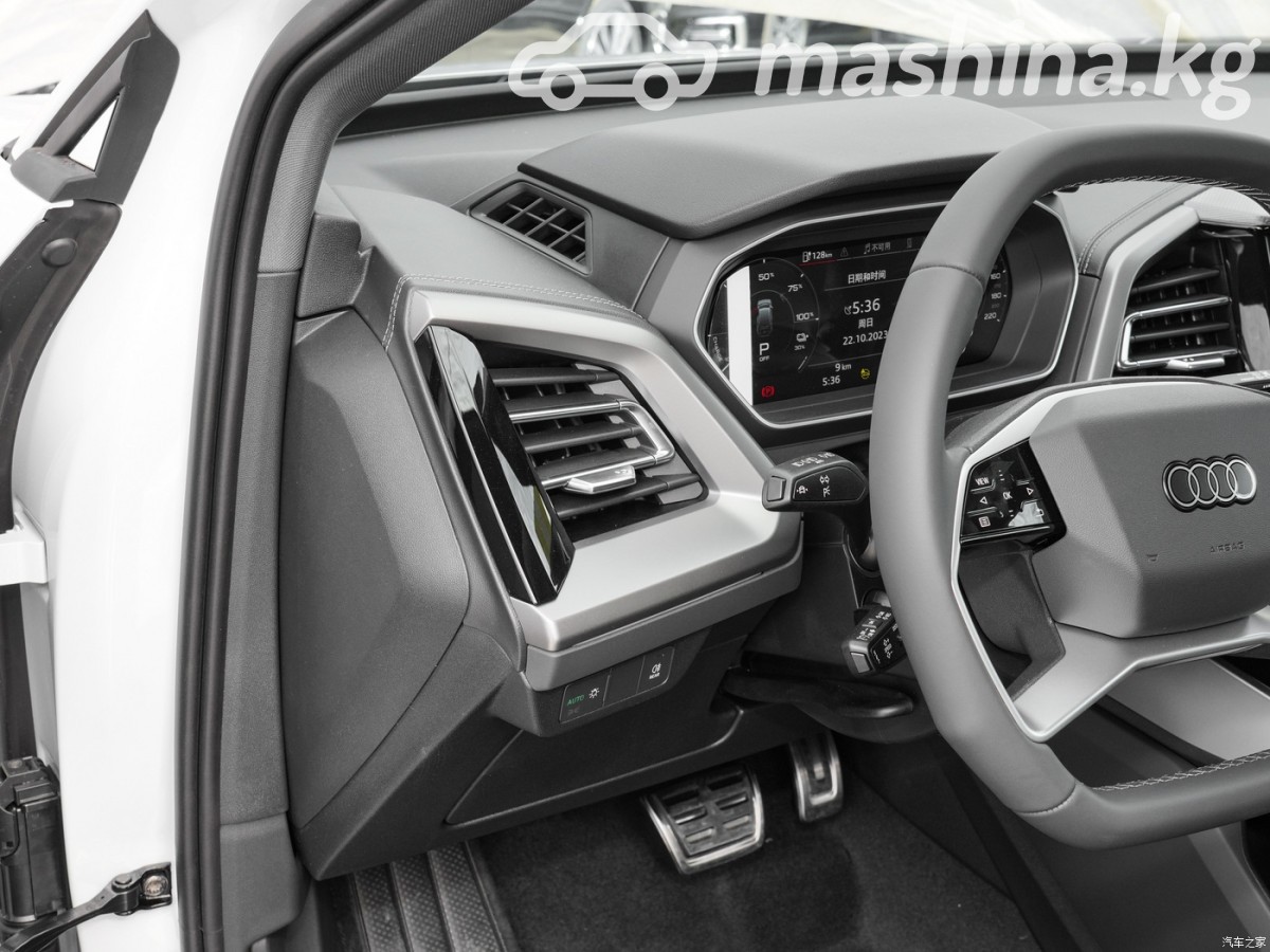 Audi Q4 e-tron фото номер 6