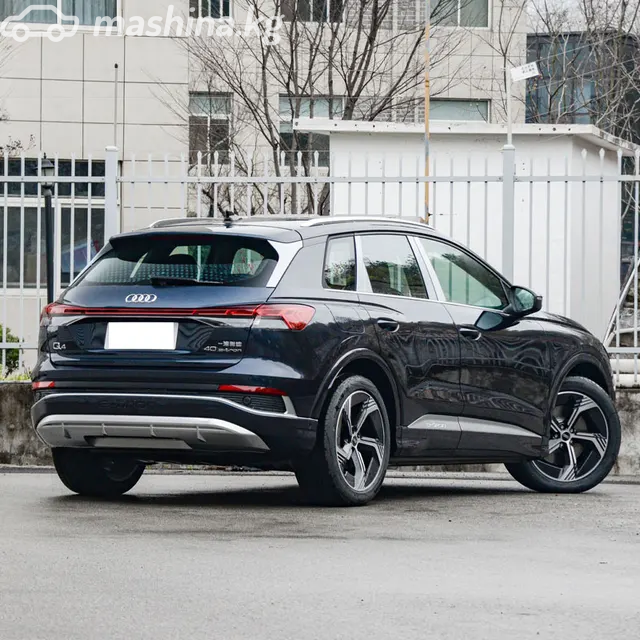 Audi Q4 e-tron фото номер 5