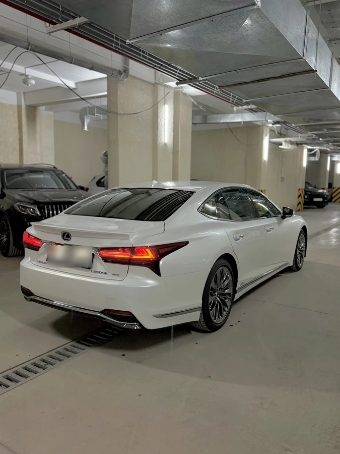 Продажа Lexus LS V Рестайлинг 2022