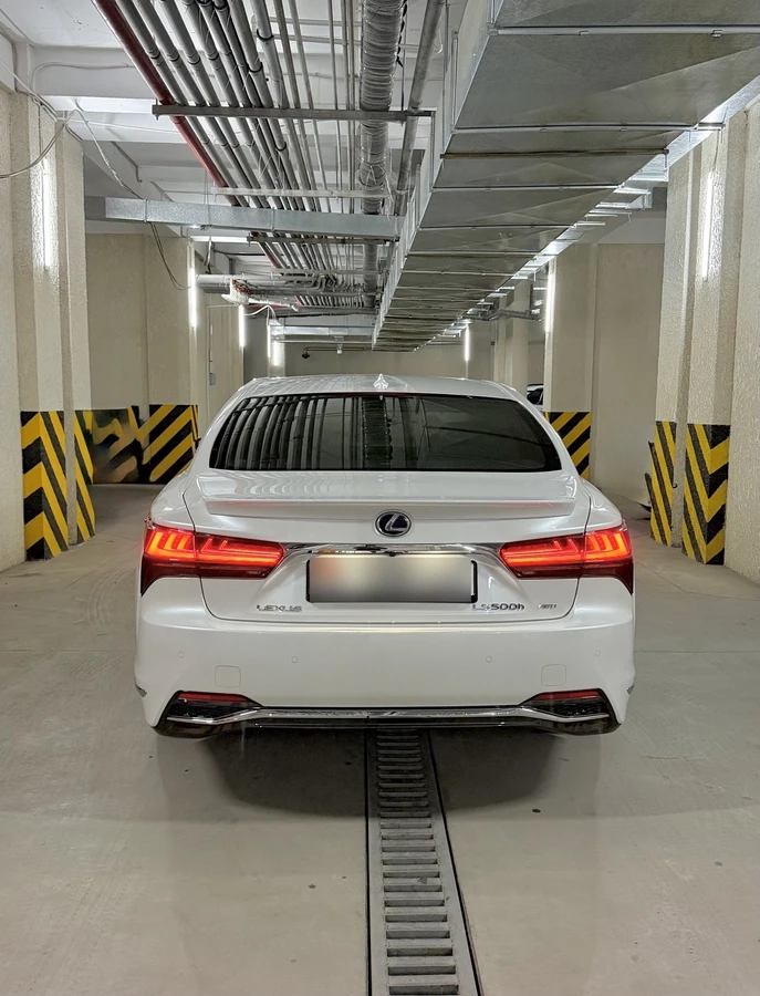 Продажа Lexus LS V Рестайлинг 2022 миниатюра 4